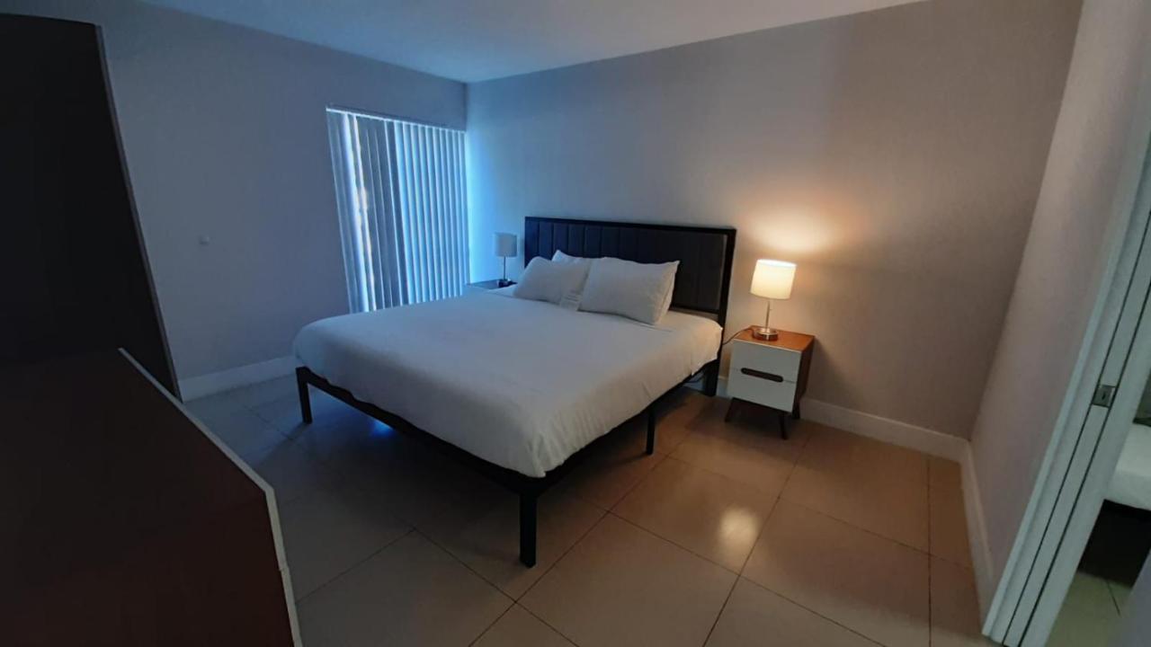 Designer River View Apartments Fort Lauderdale Eksteriør billede