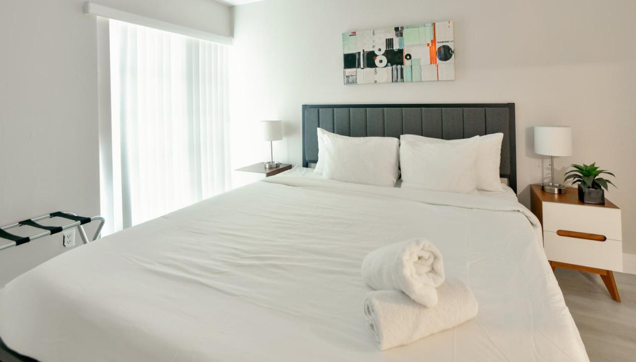 Designer River View Apartments Fort Lauderdale Eksteriør billede