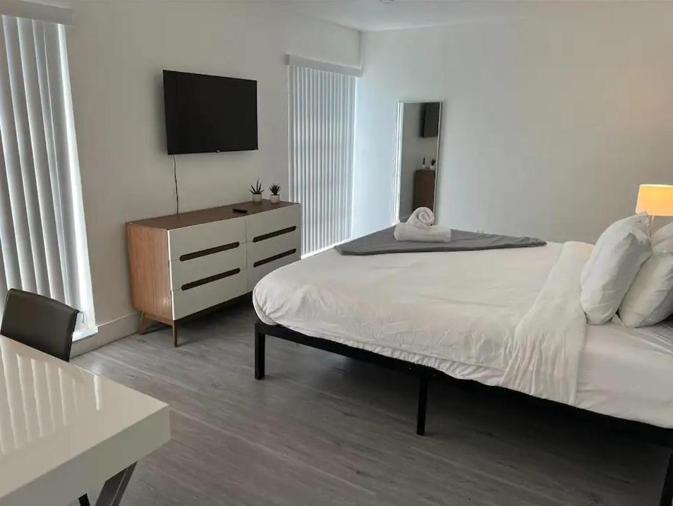 Designer River View Apartments Fort Lauderdale Eksteriør billede